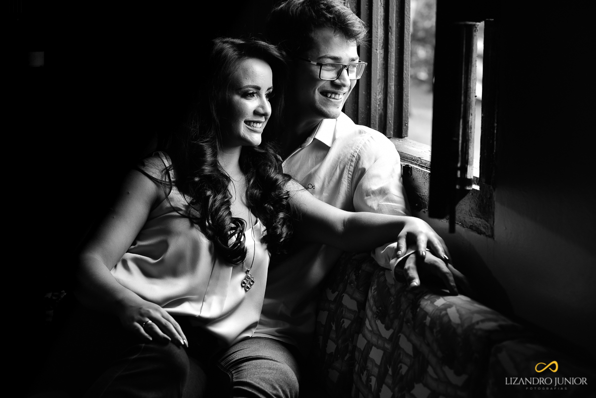 ENSAIO NAMORANDO, ENSAIO DE NAMORO, ENSAIO ROMÂNTICO, ENSAIO CRISTÃO, LIZANDRO JUNIOR, FOTOGRAFO DE CASAMENTO RIO PARANAÍBA