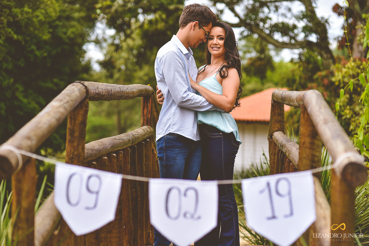 ENSAIO NAMORANDO, ENSAIO DE NAMORO, ENSAIO ROMÂNTICO, ENSAIO CRISTÃO, LIZANDRO JUNIOR, FOTOGRAFO DE CASAMENTO RIO PARANAÍBA