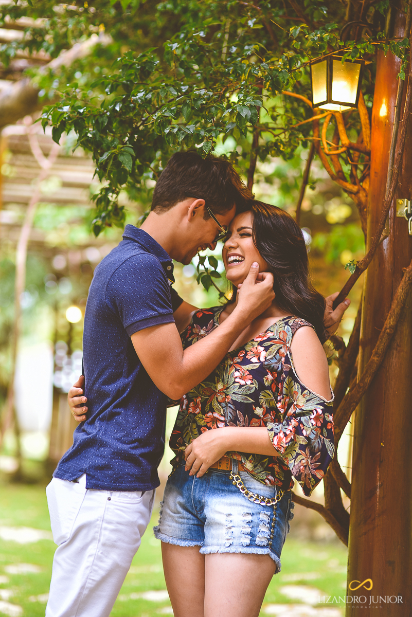 ENSAIO NAMORANDO, ENSAIO DE NAMORO, ENSAIO ROMÂNTICO, ENSAIO CRISTÃO, LIZANDRO JUNIOR, FOTOGRAFO DE CASAMENTO RIO PARANAÍBA