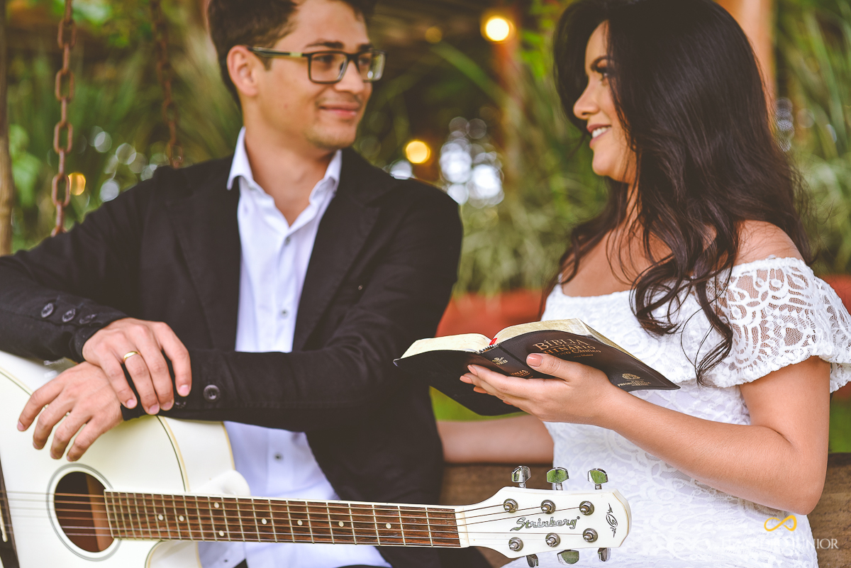 ENSAIO NAMORANDO, ENSAIO DE NAMORO, ENSAIO ROMÂNTICO, ENSAIO CRISTÃO, LIZANDRO JUNIOR, FOTOGRAFO DE CASAMENTO RIO PARANAÍBA