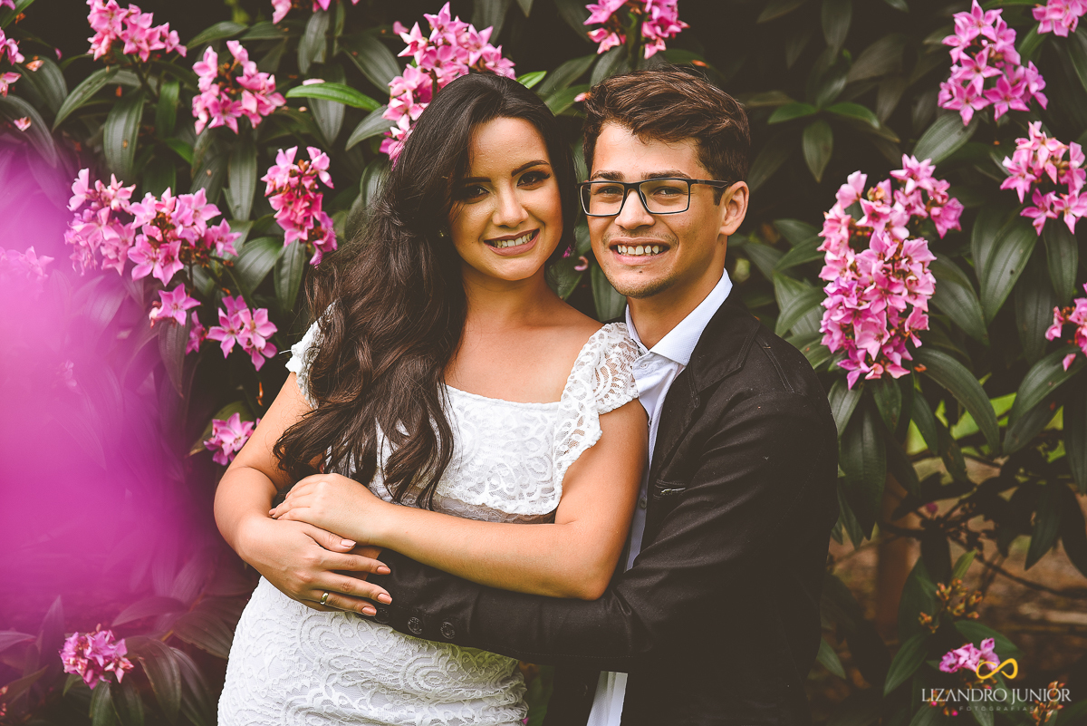 ENSAIO NAMORANDO, ENSAIO DE NAMORO, ENSAIO ROMÂNTICO, ENSAIO CRISTÃO, LIZANDRO JUNIOR, FOTOGRAFO DE CASAMENTO RIO PARANAÍBA