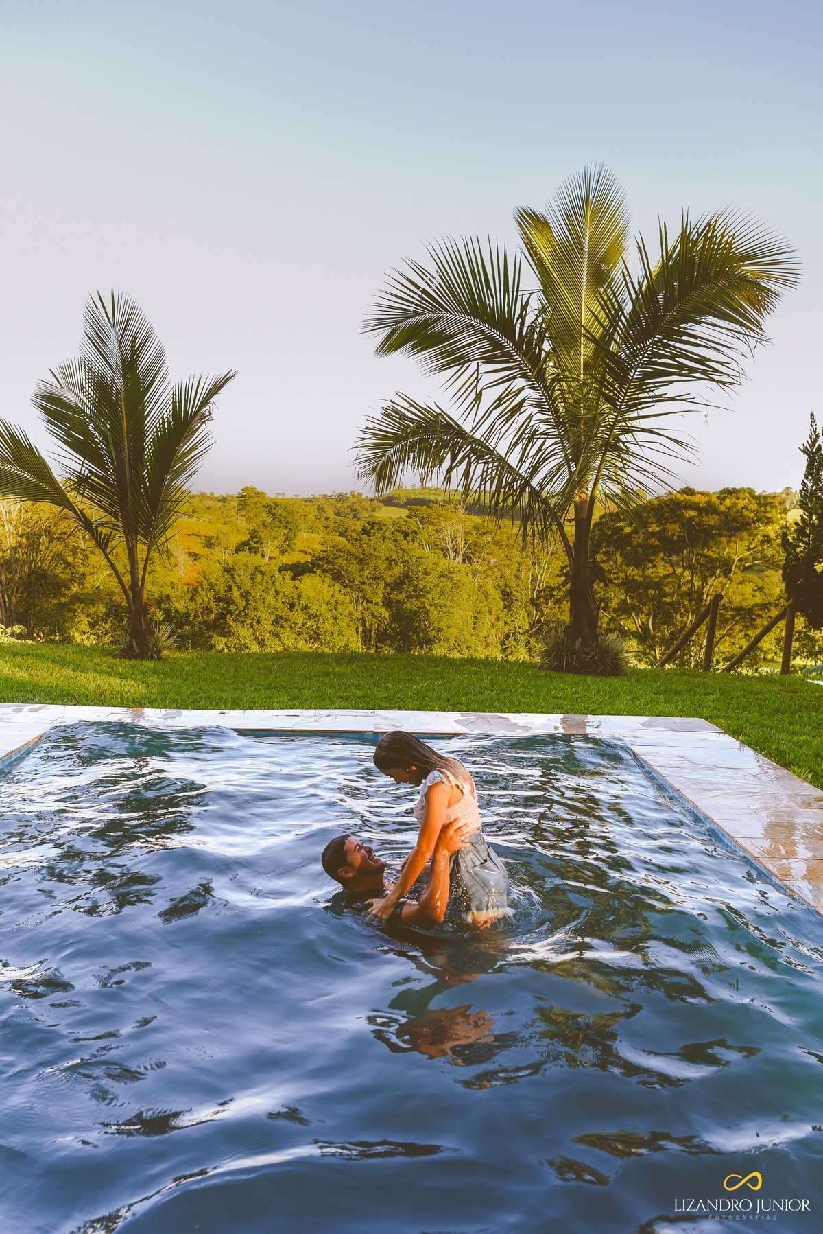 ENSAIO NAMORANDO, BARBEARIA, BARBER SHOP, PATOS DE MINAS, MINAS GERAIS, LIZANDRO JUNIOR FOTOGRAFO, CASAMENTO, ENSAIO NAMORANDO, PATOS