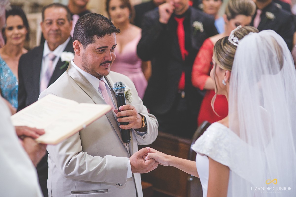 casamento, camila e bruno, patos de minas, casamento em patos, lizandro junior, lizandro júnior, neo old car, igreja dos capuchinhos 