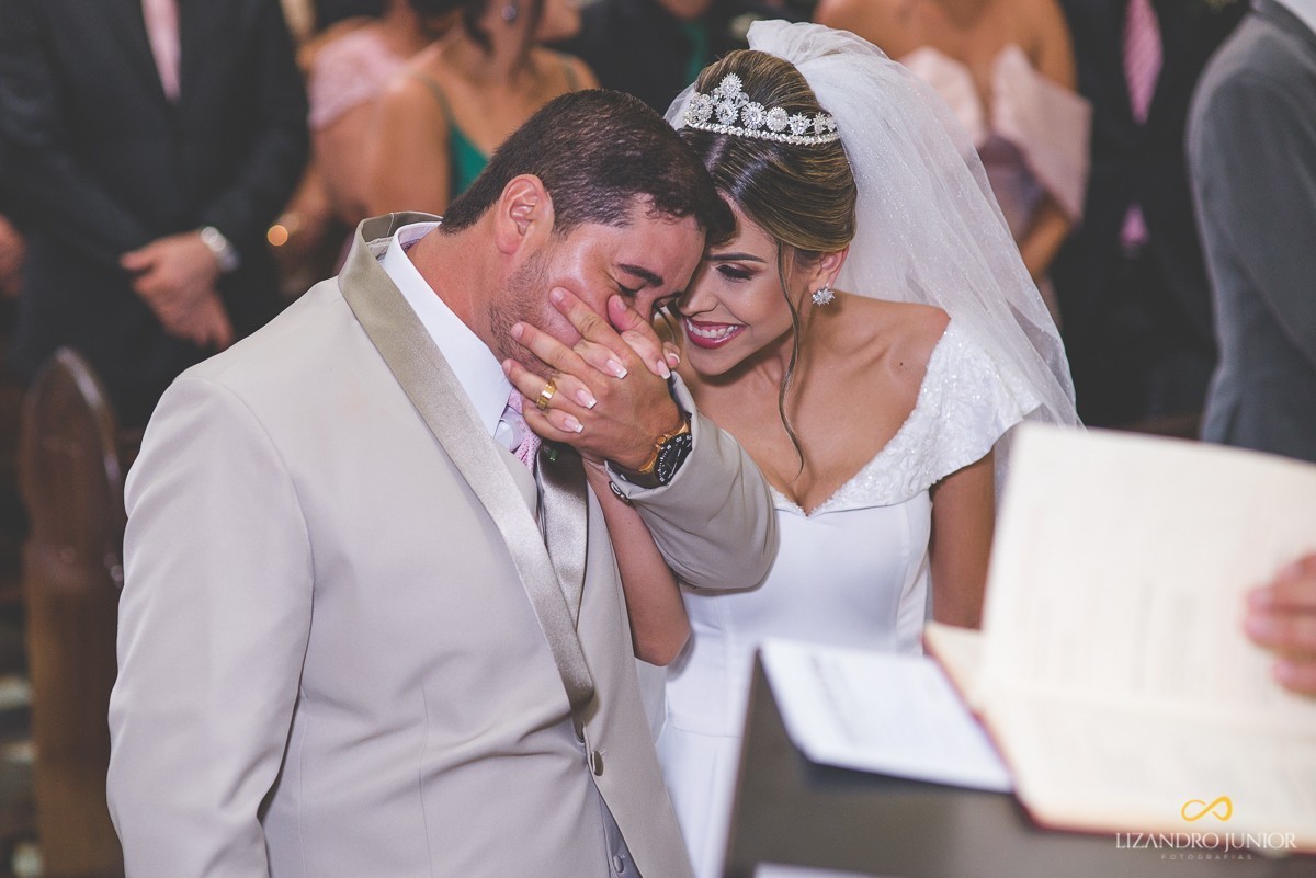 casamento, camila e bruno, patos de minas, casamento em patos, lizandro junior, lizandro júnior, neo old car, igreja dos capuchinhos 