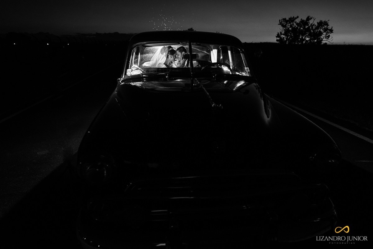 casamento, camila e bruno, patos de minas, casamento em patos, lizandro junior, lizandro júnior, neo old car, igreja dos capuchinhos 