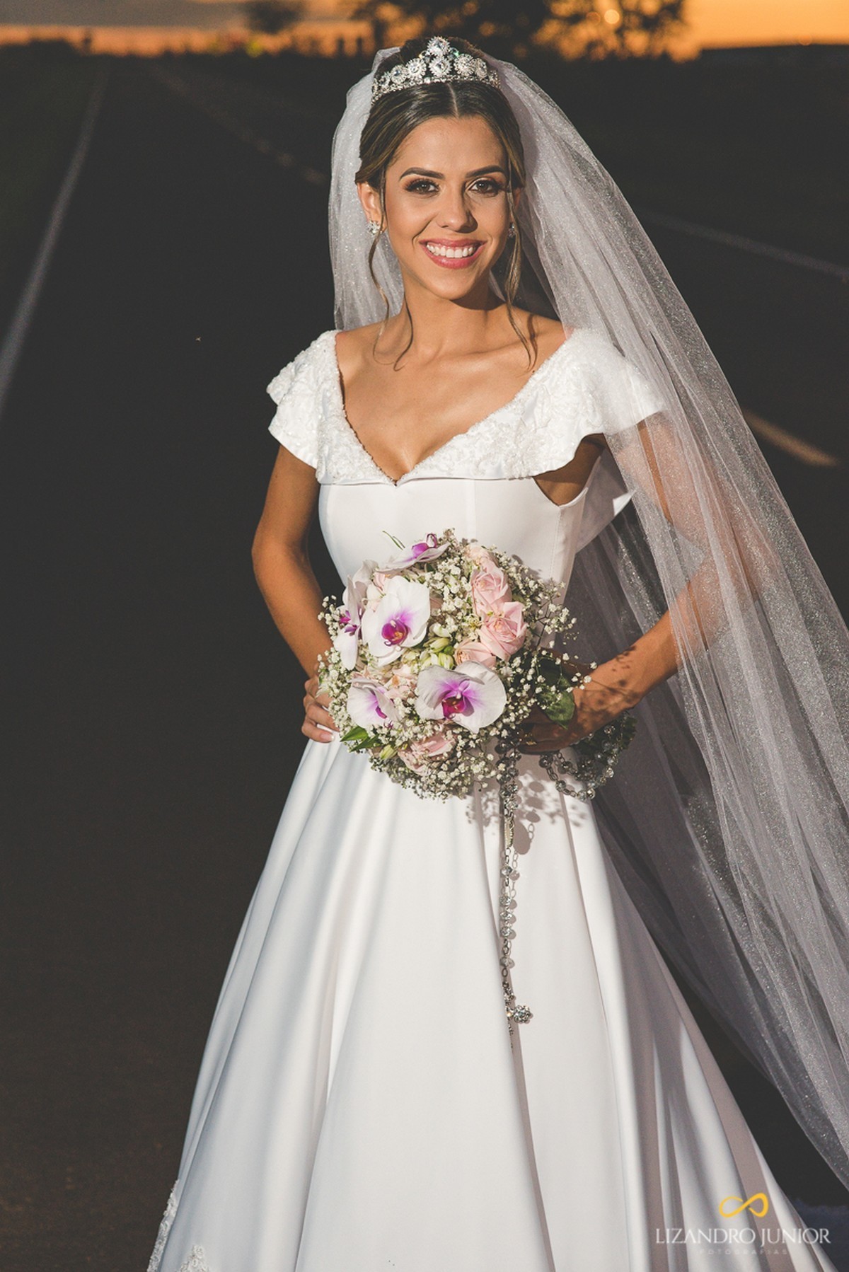 casamento, camila e bruno, patos de minas, casamento em patos, lizandro junior, lizandro júnior, neo old car, igreja dos capuchinhos 