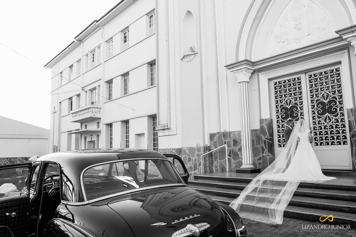 casamento, camila e bruno, patos de minas, casamento em patos, lizandro junior, lizandro júnior, neo old car, igreja dos capuchinhos 