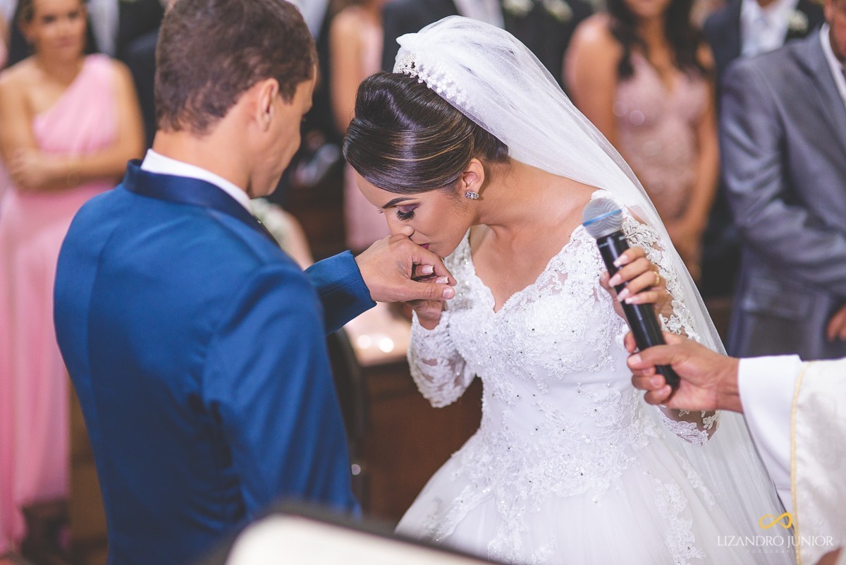 RHAYENNE E MATHEUS, NOIVA, MCDONALDS, SALVATORE CABELEIREIROS, CAPUCHINHOS, LIZANDRO JUNIOR, PATOS DE MINAS, NOIVA PATOS, CASAMENTO, ENLACE MAISON