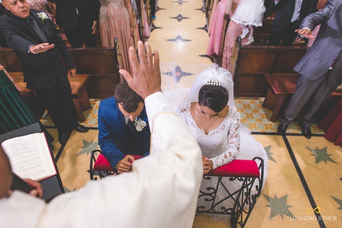 RHAYENNE E MATHEUS, NOIVA, MCDONALDS, SALVATORE CABELEIREIROS, CAPUCHINHOS, LIZANDRO JUNIOR, PATOS DE MINAS, NOIVA PATOS, CASAMENTO, ENLACE MAISON