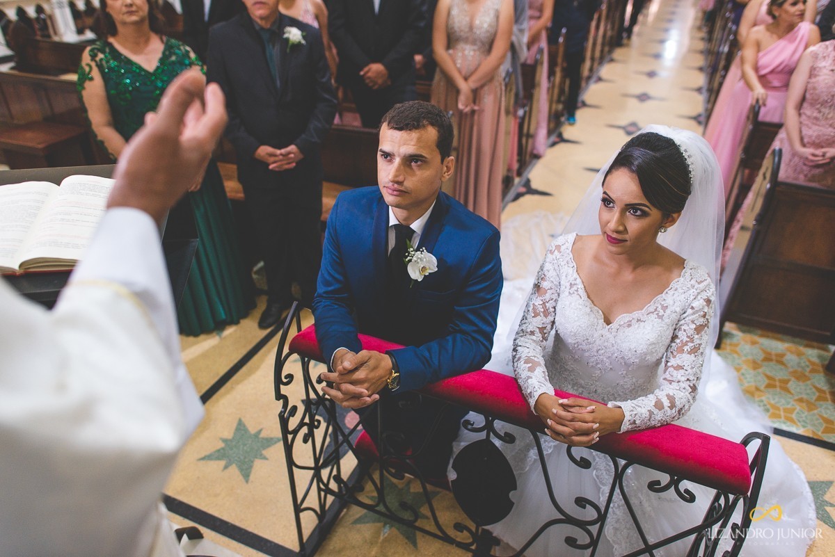 RHAYENNE E MATHEUS, NOIVA, MCDONALDS, SALVATORE CABELEIREIROS, CAPUCHINHOS, LIZANDRO JUNIOR, PATOS DE MINAS, NOIVA PATOS, CASAMENTO, ENLACE MAISON