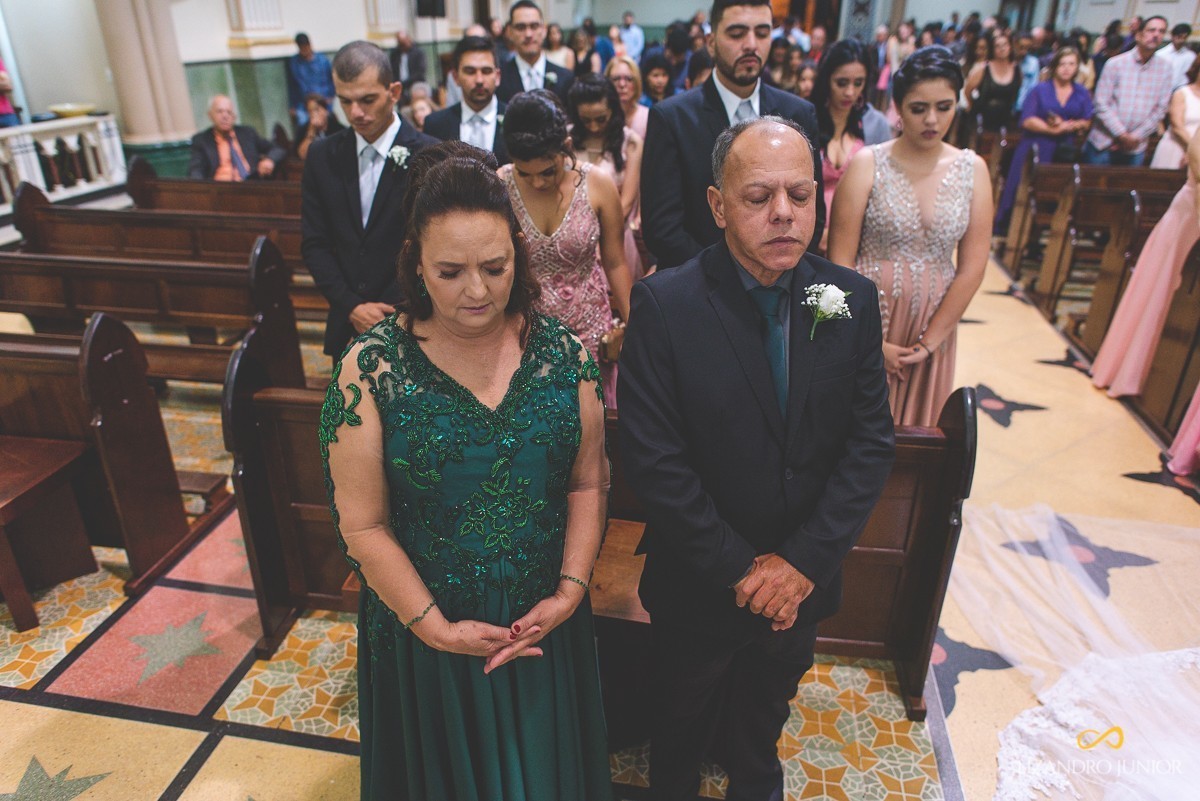RHAYENNE E MATHEUS, NOIVA, MCDONALDS, SALVATORE CABELEIREIROS, CAPUCHINHOS, LIZANDRO JUNIOR, PATOS DE MINAS, NOIVA PATOS, CASAMENTO, ENLACE MAISON