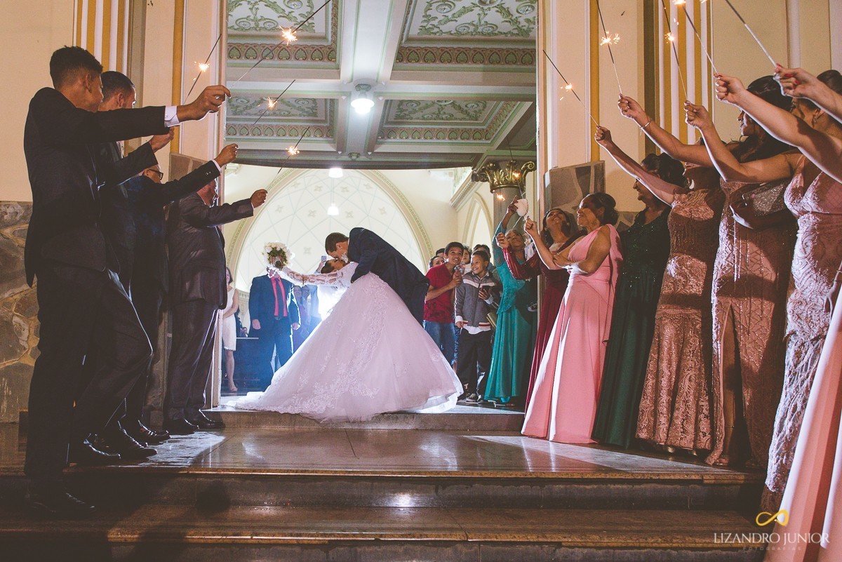 RHAYENNE E MATHEUS, NOIVA, MCDONALDS, SALVATORE CABELEIREIROS, CAPUCHINHOS, LIZANDRO JUNIOR, PATOS DE MINAS, NOIVA PATOS, CASAMENTO, ENLACE MAISON