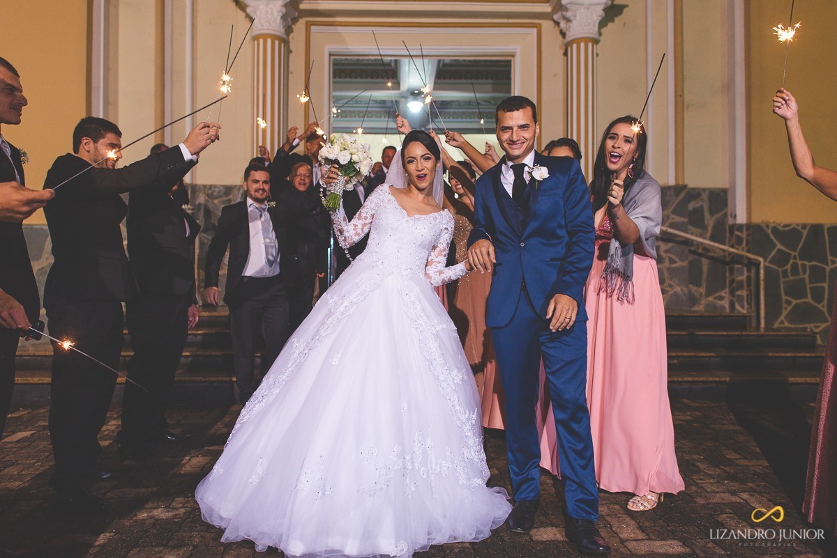 RHAYENNE E MATHEUS, NOIVA, MCDONALDS, SALVATORE CABELEIREIROS, CAPUCHINHOS, LIZANDRO JUNIOR, PATOS DE MINAS, NOIVA PATOS, CASAMENTO, ENLACE MAISON