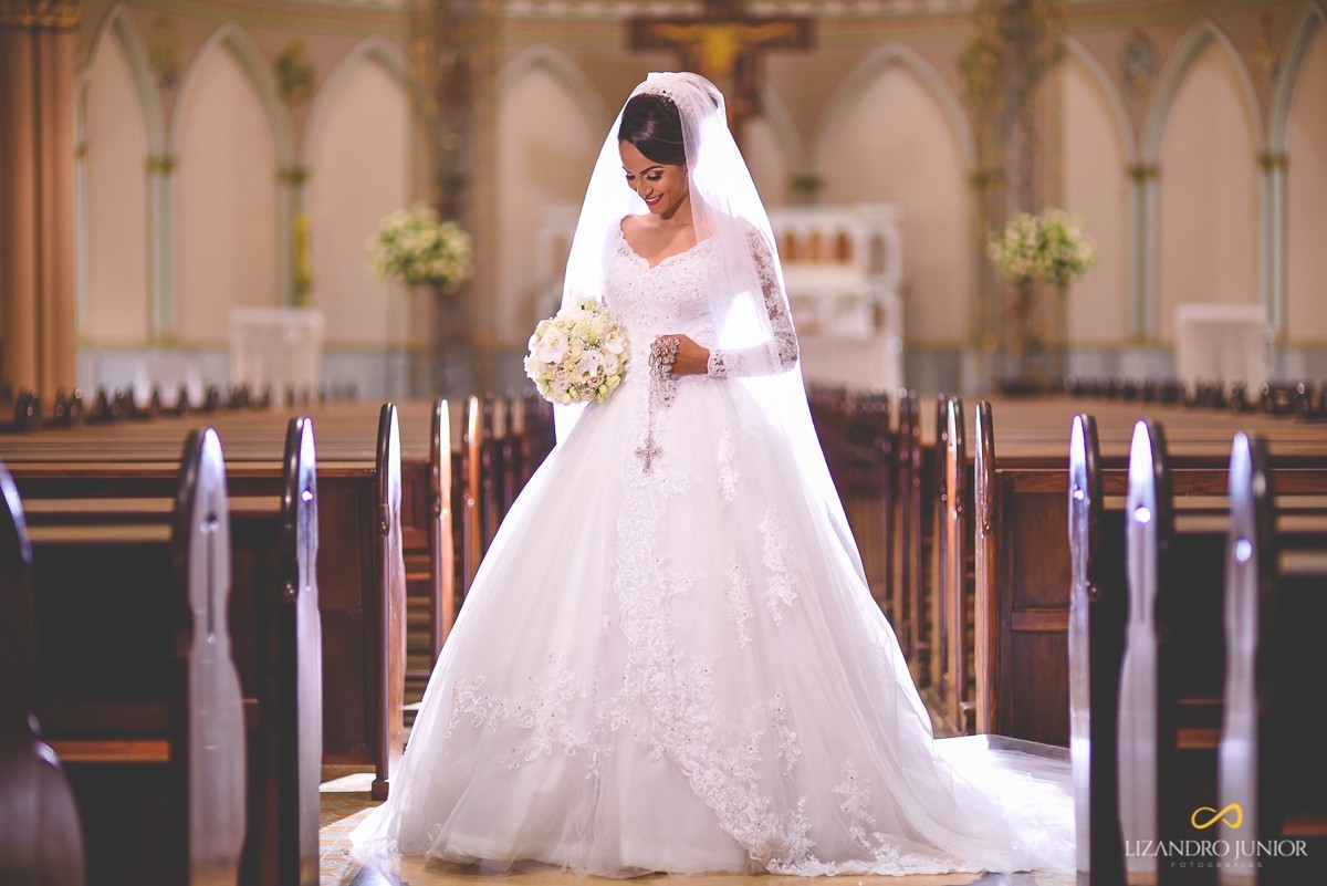 RHAYENNE E MATHEUS, NOIVA, MCDONALDS, SALVATORE CABELEIREIROS, CAPUCHINHOS, LIZANDRO JUNIOR, PATOS DE MINAS, NOIVA PATOS, CASAMENTO, ENLACE MAISON