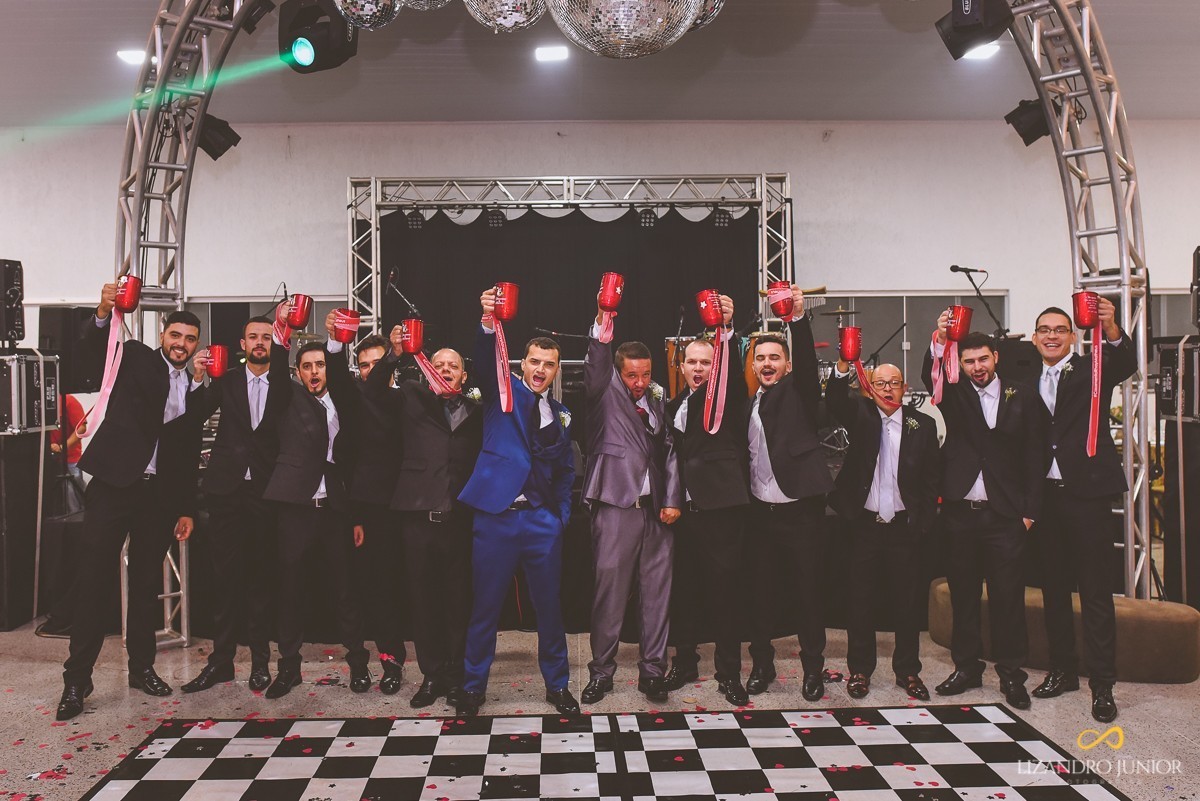 RHAYENNE E MATHEUS, NOIVA, MCDONALDS, SALVATORE CABELEIREIROS, CAPUCHINHOS, LIZANDRO JUNIOR, PATOS DE MINAS, NOIVA PATOS, CASAMENTO, ENLACE MAISON