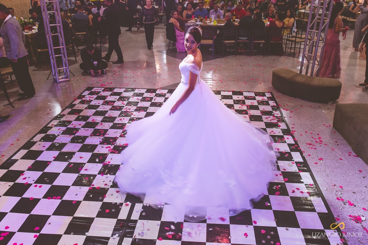 RHAYENNE E MATHEUS, NOIVA, MCDONALDS, SALVATORE CABELEIREIROS, CAPUCHINHOS, LIZANDRO JUNIOR, PATOS DE MINAS, NOIVA PATOS, CASAMENTO, ENLACE MAISON