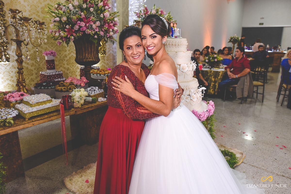 RHAYENNE E MATHEUS, NOIVA, MCDONALDS, SALVATORE CABELEIREIROS, CAPUCHINHOS, LIZANDRO JUNIOR, PATOS DE MINAS, NOIVA PATOS, CASAMENTO, ENLACE MAISON