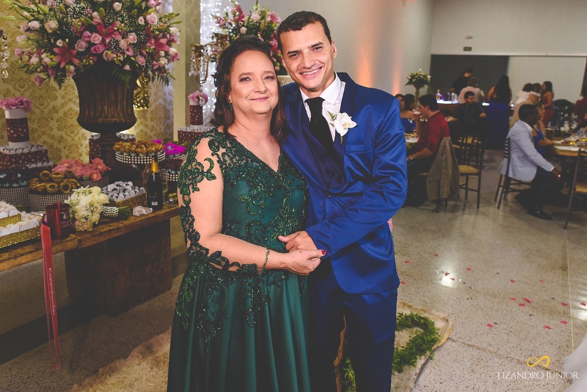 RHAYENNE E MATHEUS, NOIVA, MCDONALDS, SALVATORE CABELEIREIROS, CAPUCHINHOS, LIZANDRO JUNIOR, PATOS DE MINAS, NOIVA PATOS, CASAMENTO, ENLACE MAISON