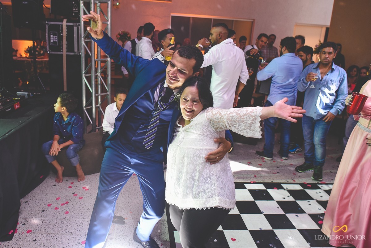 RHAYENNE E MATHEUS, NOIVA, MCDONALDS, SALVATORE CABELEIREIROS, CAPUCHINHOS, LIZANDRO JUNIOR, PATOS DE MINAS, NOIVA PATOS, CASAMENTO, ENLACE MAISON