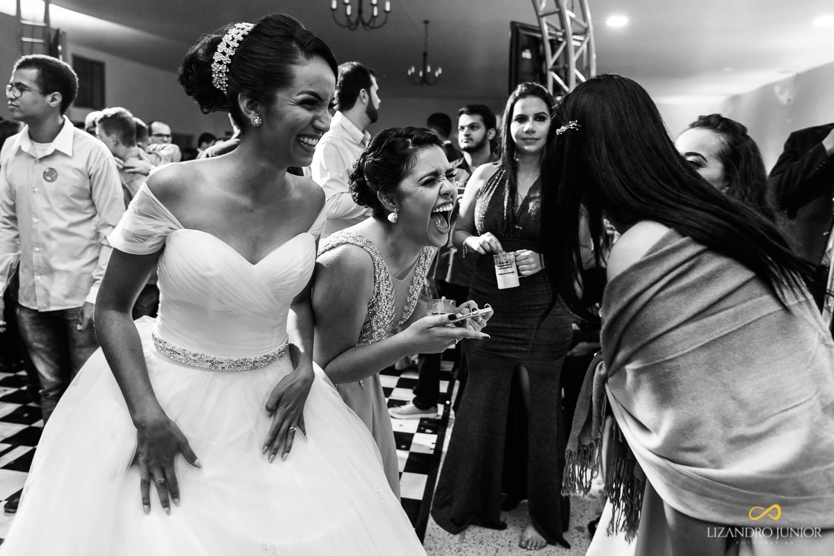 RHAYENNE E MATHEUS, NOIVA, MCDONALDS, SALVATORE CABELEIREIROS, CAPUCHINHOS, LIZANDRO JUNIOR, PATOS DE MINAS, NOIVA PATOS, CASAMENTO, ENLACE MAISON