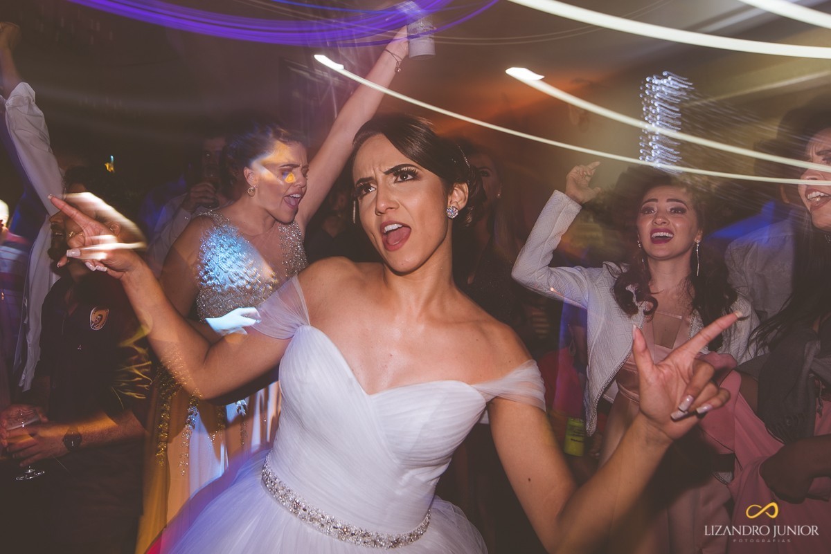 RHAYENNE E MATHEUS, NOIVA, MCDONALDS, SALVATORE CABELEIREIROS, CAPUCHINHOS, LIZANDRO JUNIOR, PATOS DE MINAS, NOIVA PATOS, CASAMENTO, ENLACE MAISON