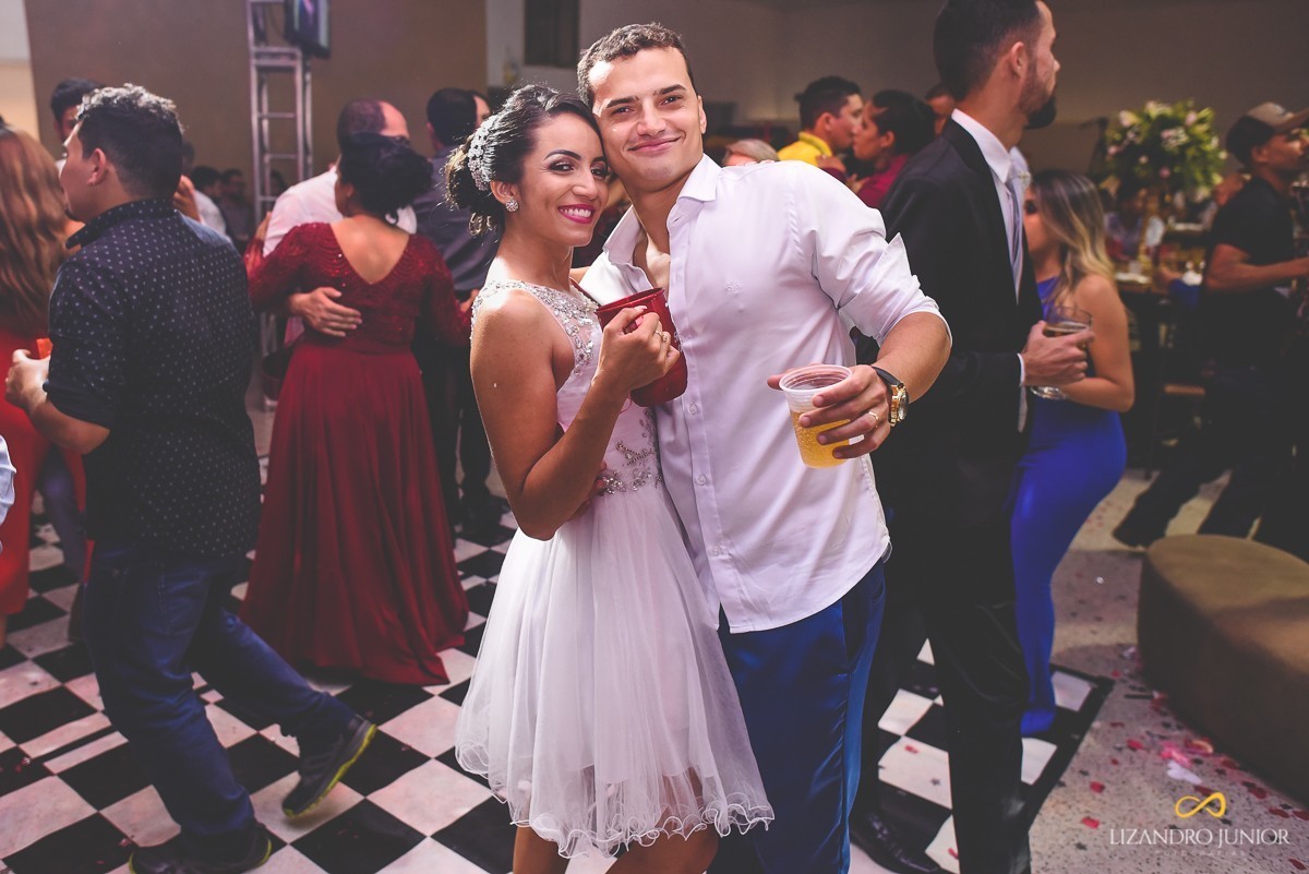 RHAYENNE E MATHEUS, NOIVA, MCDONALDS, SALVATORE CABELEIREIROS, CAPUCHINHOS, LIZANDRO JUNIOR, PATOS DE MINAS, NOIVA PATOS, CASAMENTO, ENLACE MAISON