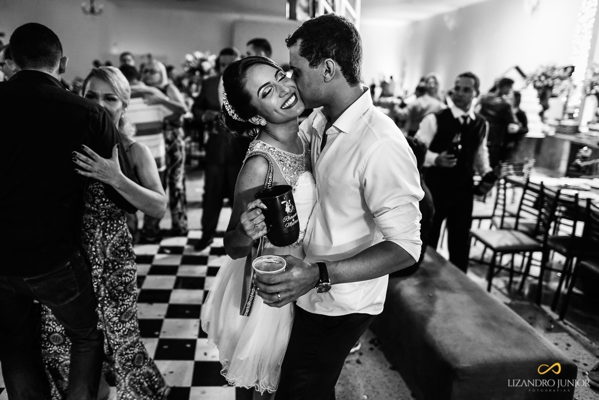 RHAYENNE E MATHEUS, NOIVA, MCDONALDS, SALVATORE CABELEIREIROS, CAPUCHINHOS, LIZANDRO JUNIOR, PATOS DE MINAS, NOIVA PATOS, CASAMENTO, ENLACE MAISON