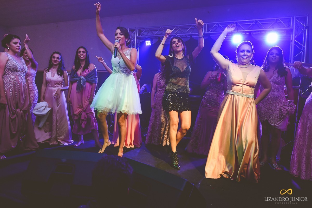 RHAYENNE E MATHEUS, NOIVA, MCDONALDS, SALVATORE CABELEIREIROS, CAPUCHINHOS, LIZANDRO JUNIOR, PATOS DE MINAS, NOIVA PATOS, CASAMENTO, ENLACE MAISON