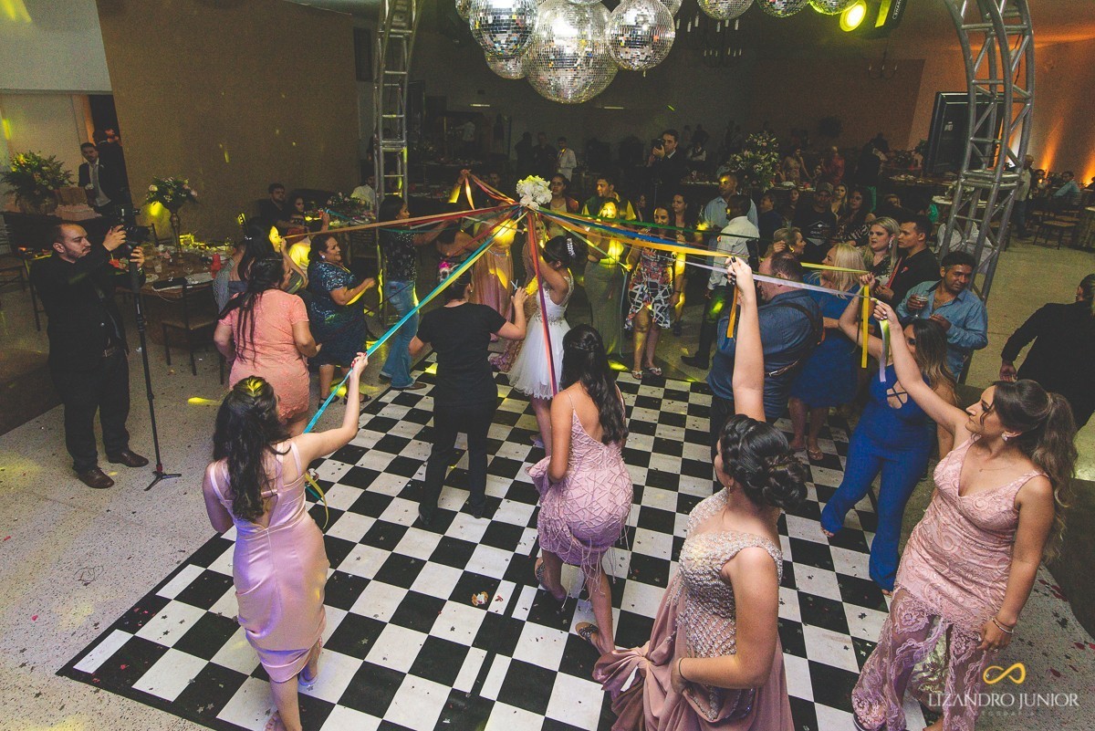 RHAYENNE E MATHEUS, NOIVA, MCDONALDS, SALVATORE CABELEIREIROS, CAPUCHINHOS, LIZANDRO JUNIOR, PATOS DE MINAS, NOIVA PATOS, CASAMENTO, ENLACE MAISON