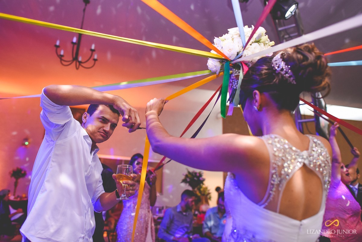 RHAYENNE E MATHEUS, NOIVA, MCDONALDS, SALVATORE CABELEIREIROS, CAPUCHINHOS, LIZANDRO JUNIOR, PATOS DE MINAS, NOIVA PATOS, CASAMENTO, ENLACE MAISON