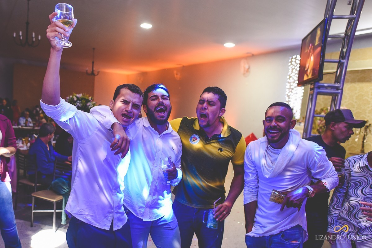 RHAYENNE E MATHEUS, NOIVA, MCDONALDS, SALVATORE CABELEIREIROS, CAPUCHINHOS, LIZANDRO JUNIOR, PATOS DE MINAS, NOIVA PATOS, CASAMENTO, ENLACE MAISON