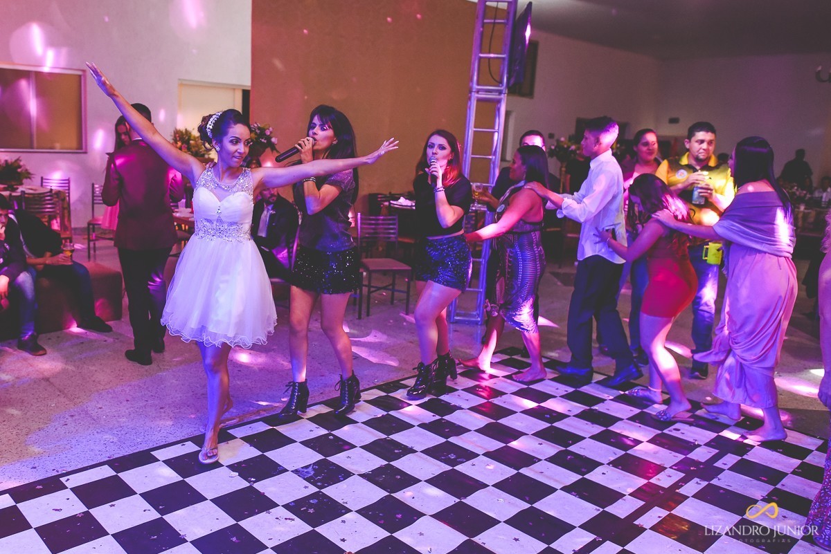 RHAYENNE E MATHEUS, NOIVA, MCDONALDS, SALVATORE CABELEIREIROS, CAPUCHINHOS, LIZANDRO JUNIOR, PATOS DE MINAS, NOIVA PATOS, CASAMENTO, ENLACE MAISON