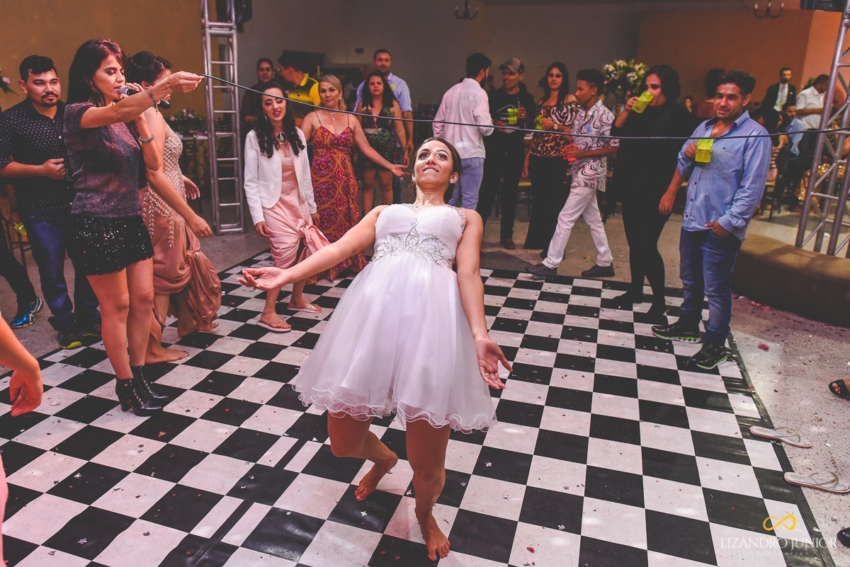 RHAYENNE E MATHEUS, NOIVA, MCDONALDS, SALVATORE CABELEIREIROS, CAPUCHINHOS, LIZANDRO JUNIOR, PATOS DE MINAS, NOIVA PATOS, CASAMENTO, ENLACE MAISON