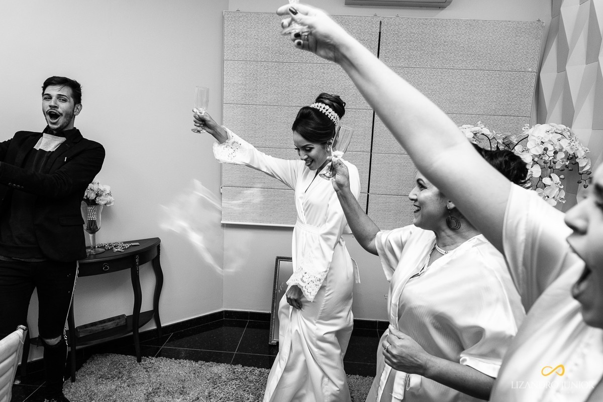 RHAYENNE E MATHEUS, NOIVA, MCDONALDS, SALVATORE CABELEIREIROS, CAPUCHINHOS, LIZANDRO JUNIOR, PATOS DE MINAS, NOIVA PATOS, CASAMENTO, ENLACE MAISON