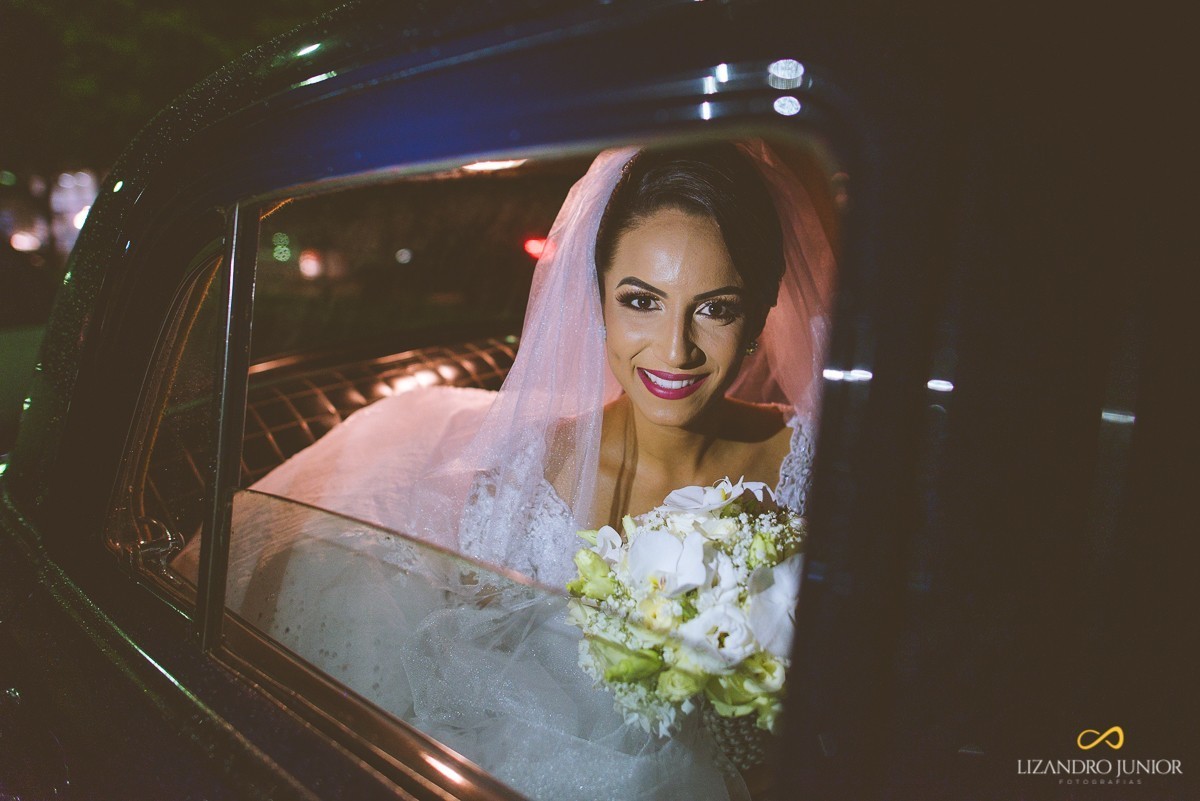 RHAYENNE E MATHEUS, NOIVA, MCDONALDS, SALVATORE CABELEIREIROS, CAPUCHINHOS, LIZANDRO JUNIOR, PATOS DE MINAS, NOIVA PATOS, CASAMENTO, ENLACE MAISON