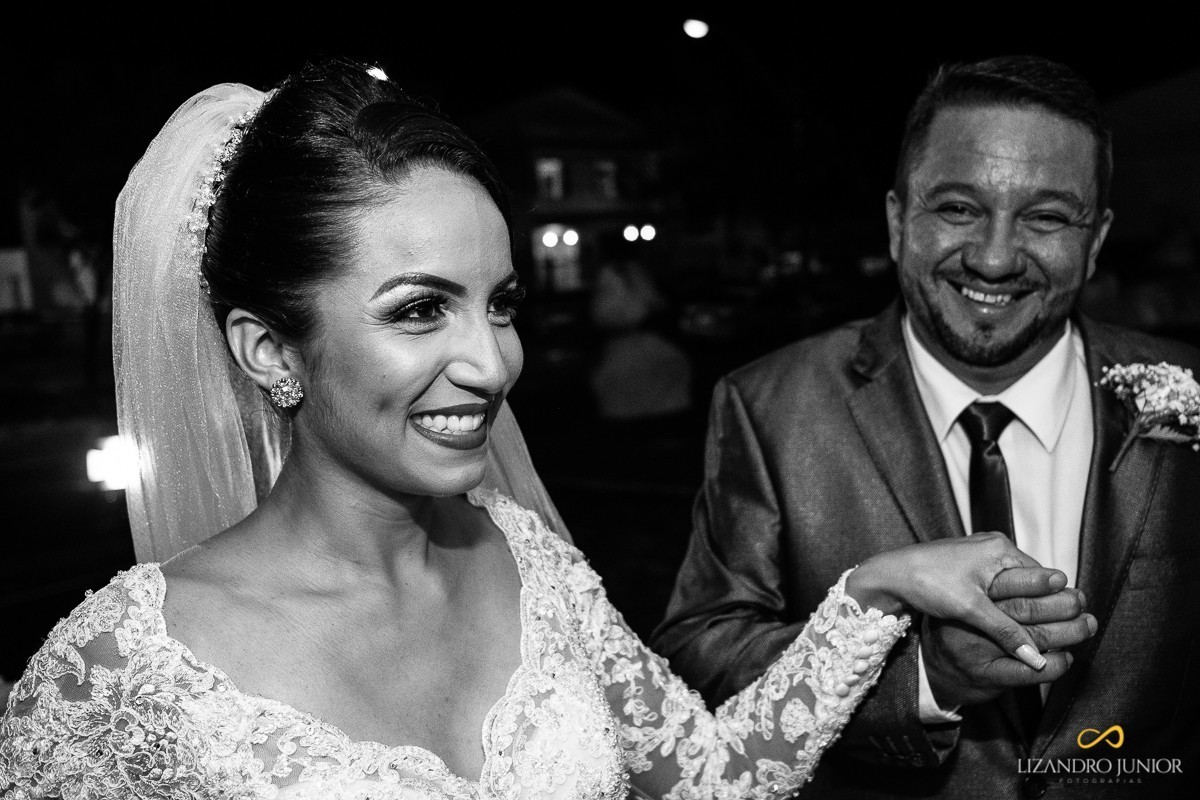 RHAYENNE E MATHEUS, NOIVA, MCDONALDS, SALVATORE CABELEIREIROS, CAPUCHINHOS, LIZANDRO JUNIOR, PATOS DE MINAS, NOIVA PATOS, CASAMENTO, ENLACE MAISON