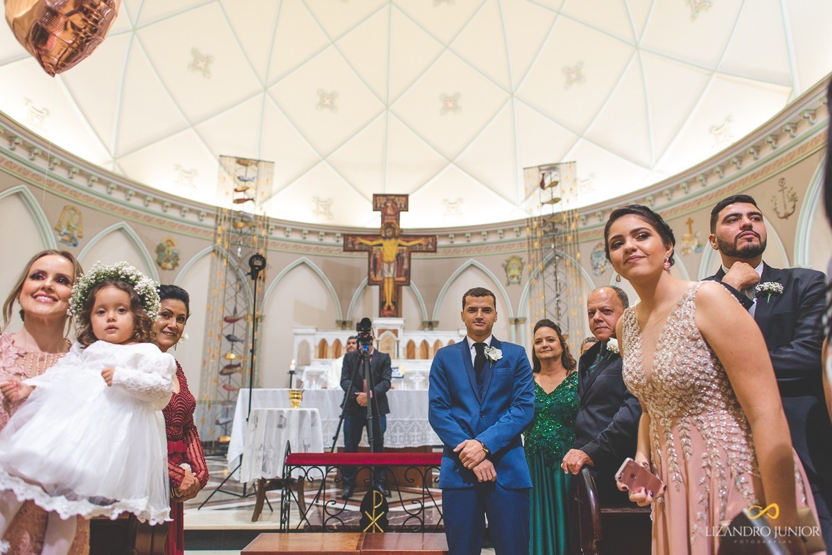 RHAYENNE E MATHEUS, NOIVA, MCDONALDS, SALVATORE CABELEIREIROS, CAPUCHINHOS, LIZANDRO JUNIOR, PATOS DE MINAS, NOIVA PATOS, CASAMENTO, ENLACE MAISON