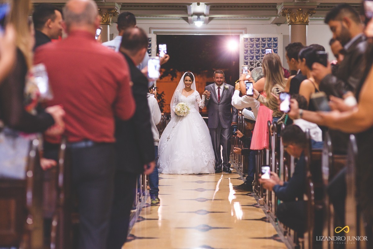 RHAYENNE E MATHEUS, NOIVA, MCDONALDS, SALVATORE CABELEIREIROS, CAPUCHINHOS, LIZANDRO JUNIOR, PATOS DE MINAS, NOIVA PATOS, CASAMENTO, ENLACE MAISON