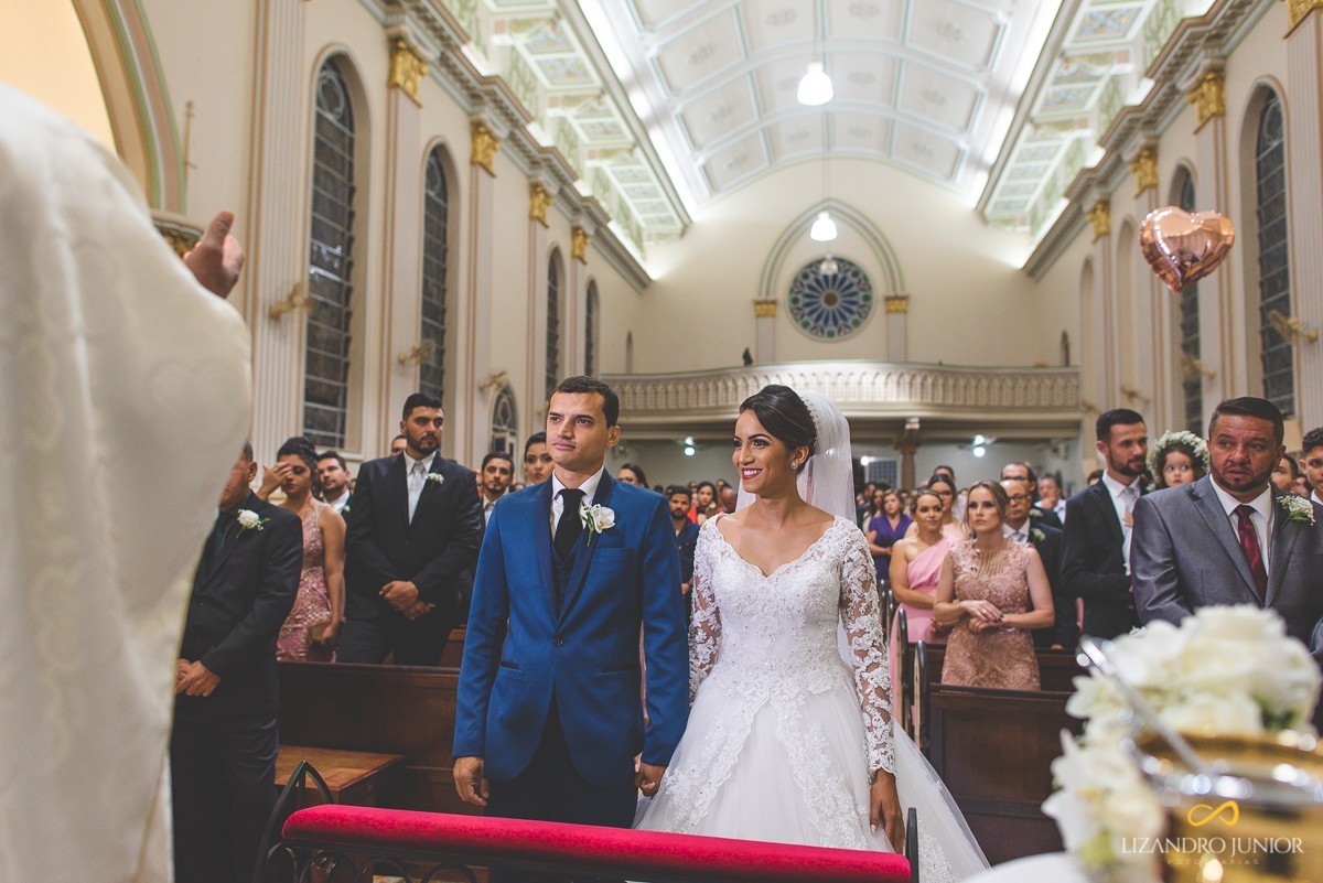 RHAYENNE E MATHEUS, NOIVA, MCDONALDS, SALVATORE CABELEIREIROS, CAPUCHINHOS, LIZANDRO JUNIOR, PATOS DE MINAS, NOIVA PATOS, CASAMENTO, ENLACE MAISON