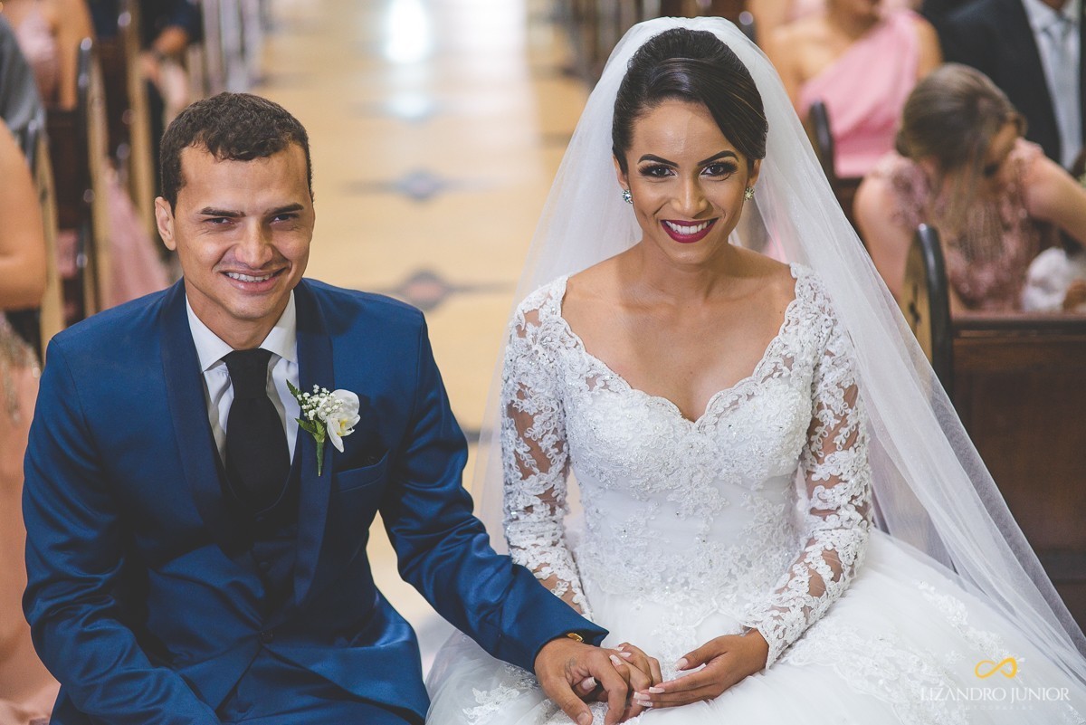 RHAYENNE E MATHEUS, NOIVA, MCDONALDS, SALVATORE CABELEIREIROS, CAPUCHINHOS, LIZANDRO JUNIOR, PATOS DE MINAS, NOIVA PATOS, CASAMENTO, ENLACE MAISON