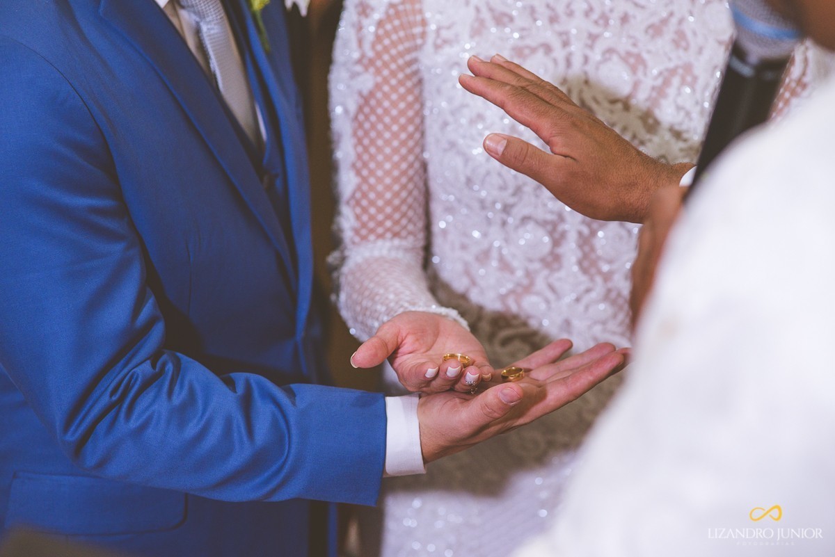 CASAMENTO, ALYNE E VINICIUS, PATOS DE MINAS, FOTOGRAFO DE CASAMENTO, OLD ROCK BARBER, CAPUCHINHOS, FUSCA, CARRO ANTIGO, LIZANDRO JUNIOR