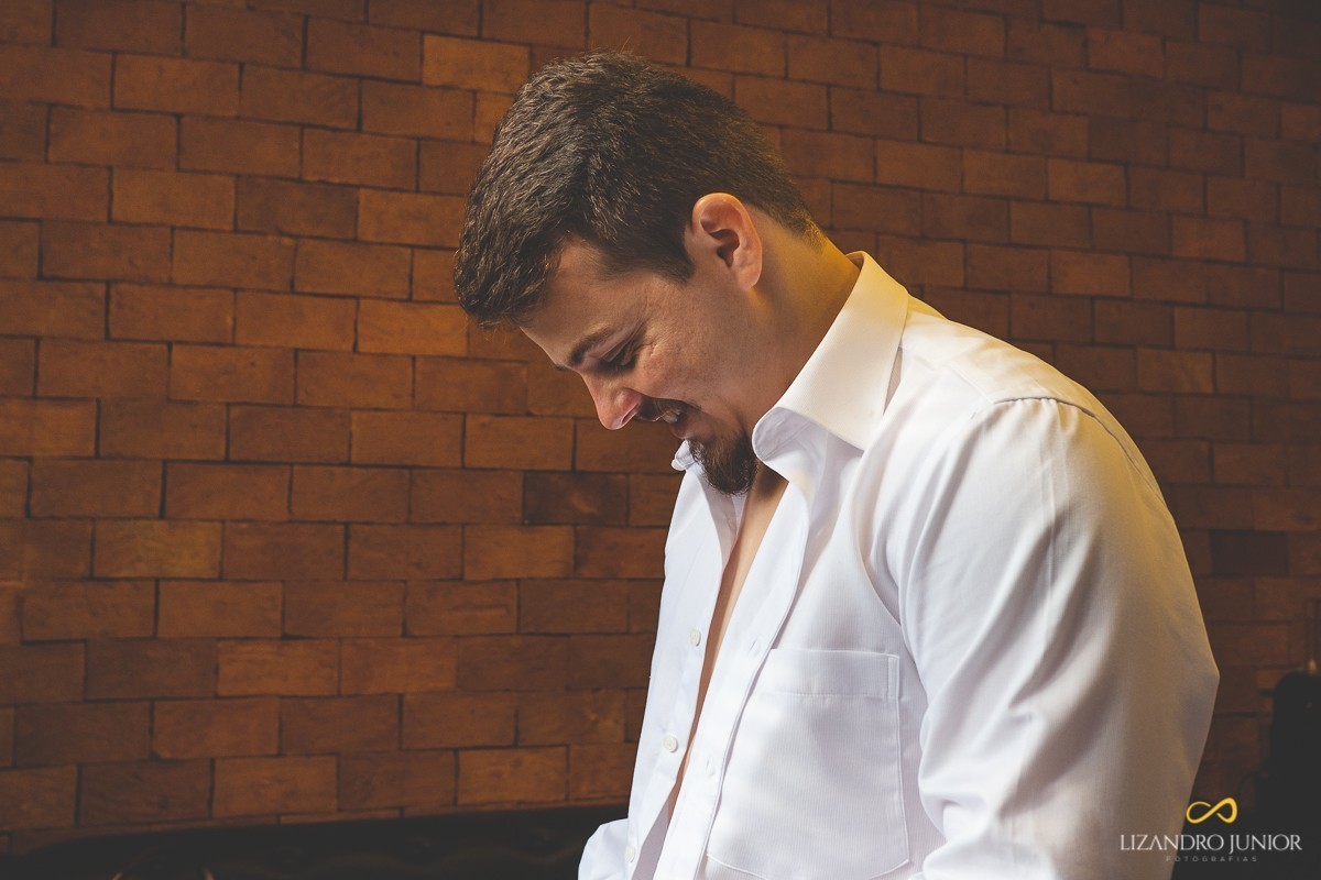 CASAMENTO, ALYNE E VINICIUS, PATOS DE MINAS, FOTOGRAFO DE CASAMENTO, OLD ROCK BARBER, CAPUCHINHOS, FUSCA, CARRO ANTIGO, LIZANDRO JUNIOR