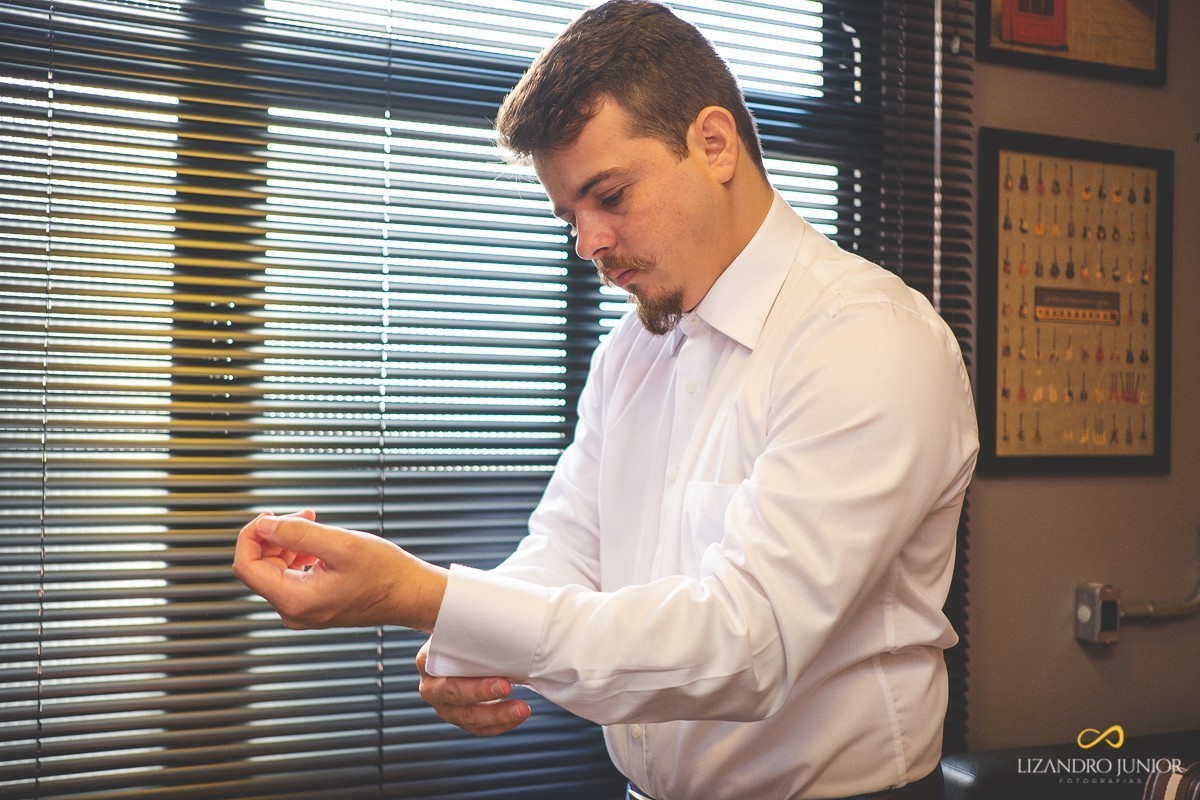 CASAMENTO, ALYNE E VINICIUS, PATOS DE MINAS, FOTOGRAFO DE CASAMENTO, OLD ROCK BARBER, CAPUCHINHOS, FUSCA, CARRO ANTIGO, LIZANDRO JUNIOR