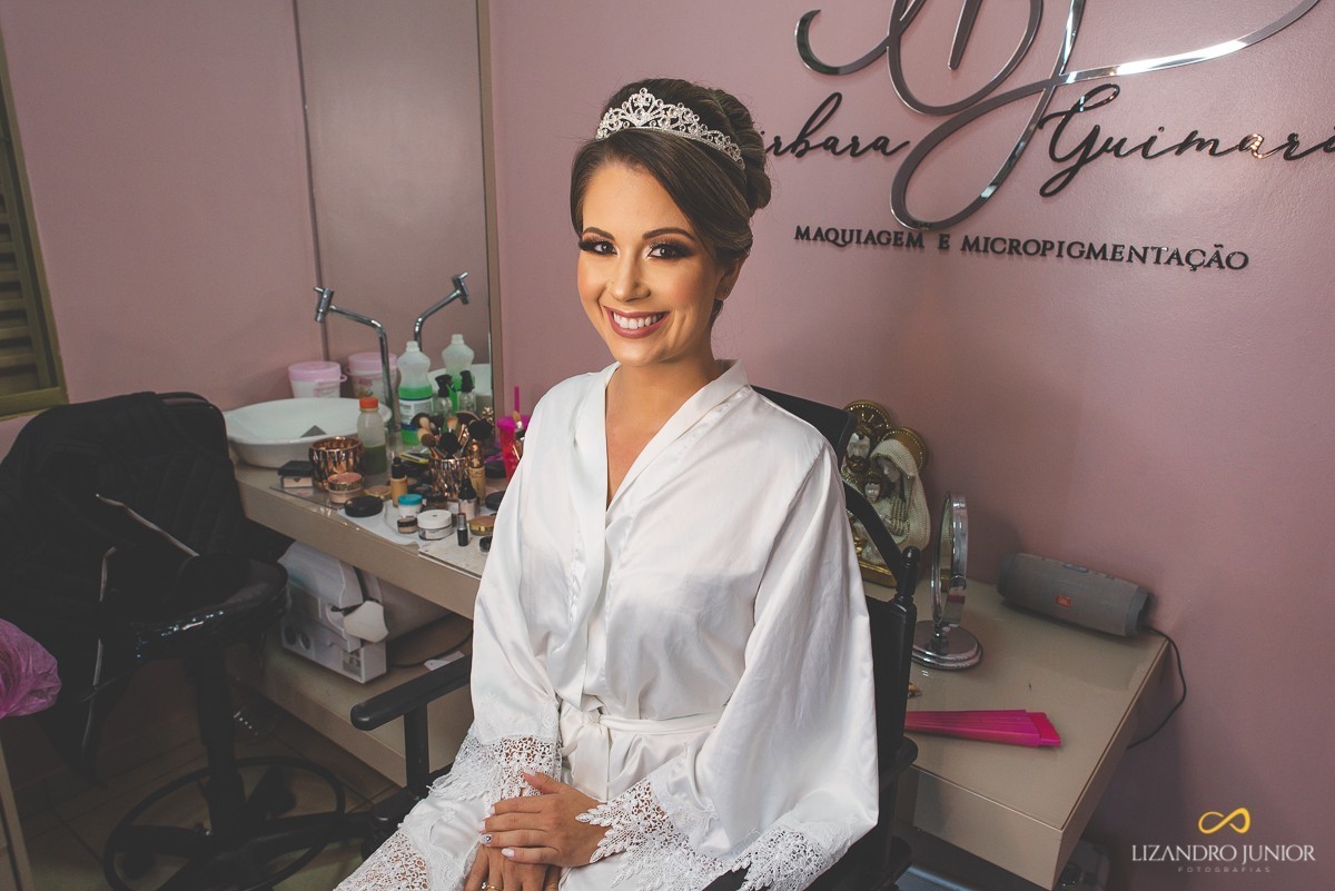 CASAMENTO, ALYNE E VINICIUS, PATOS DE MINAS, FOTOGRAFO DE CASAMENTO, OLD ROCK BARBER, CAPUCHINHOS, FUSCA, CARRO ANTIGO, LIZANDRO JUNIOR