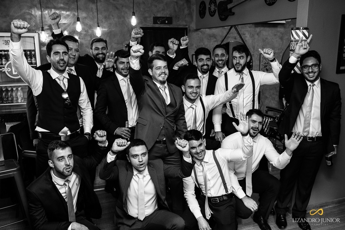 CASAMENTO, ALYNE E VINICIUS, PATOS DE MINAS, FOTOGRAFO DE CASAMENTO, OLD ROCK BARBER, CAPUCHINHOS, FUSCA, CARRO ANTIGO, LIZANDRO JUNIOR