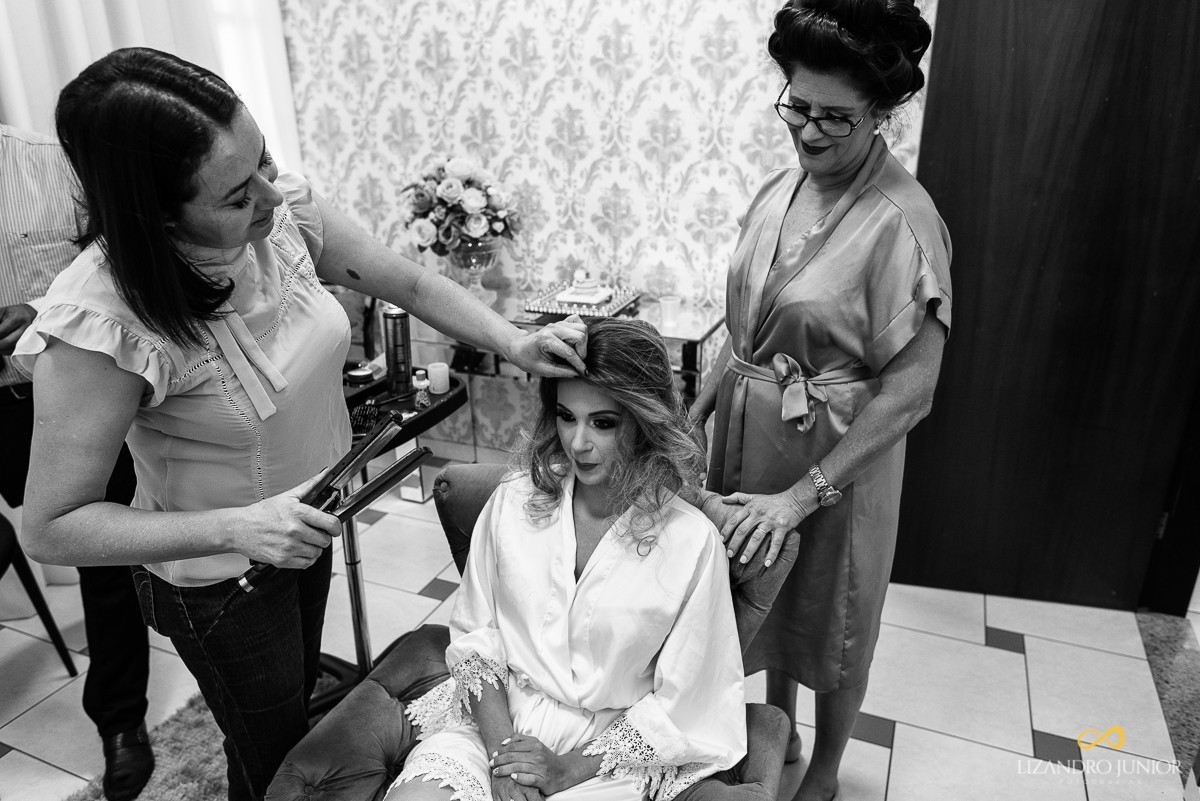 CASAMENTO, ALYNE E VINICIUS, PATOS DE MINAS, FOTOGRAFO DE CASAMENTO, OLD ROCK BARBER, CAPUCHINHOS, FUSCA, CARRO ANTIGO, LIZANDRO JUNIOR