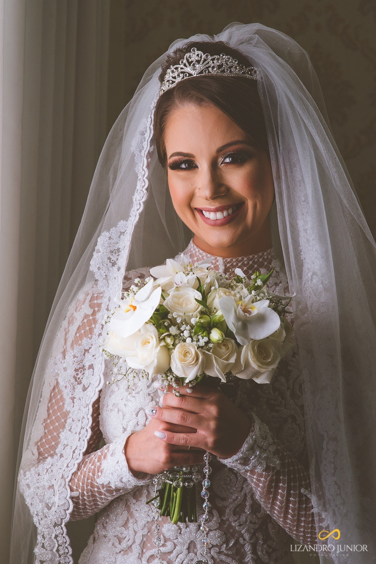 CASAMENTO, ALYNE E VINICIUS, PATOS DE MINAS, FOTOGRAFO DE CASAMENTO, OLD ROCK BARBER, CAPUCHINHOS, FUSCA, CARRO ANTIGO, LIZANDRO JUNIOR