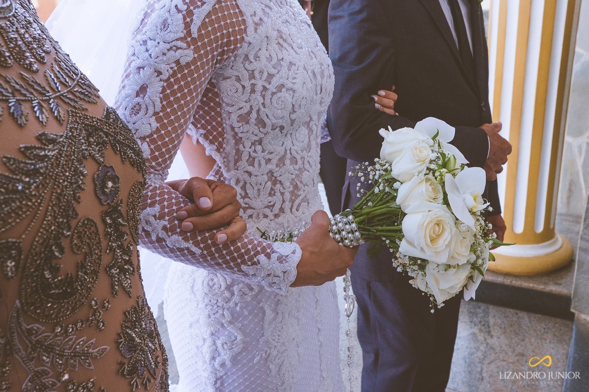 CASAMENTO, ALYNE E VINICIUS, PATOS DE MINAS, FOTOGRAFO DE CASAMENTO, OLD ROCK BARBER, CAPUCHINHOS, FUSCA, CARRO ANTIGO, LIZANDRO JUNIOR