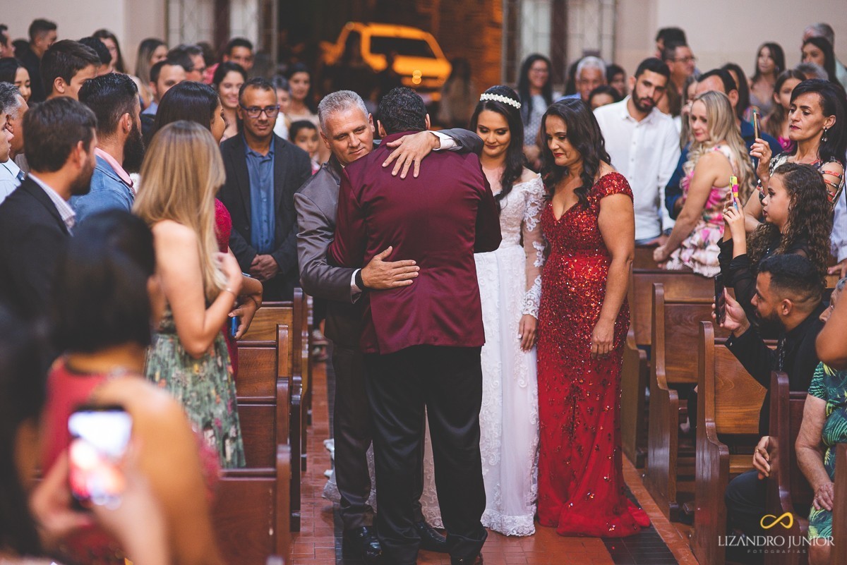 casamento, gabrielle e vinicius, patos de minas, lizandro junior, fotografo de casamento