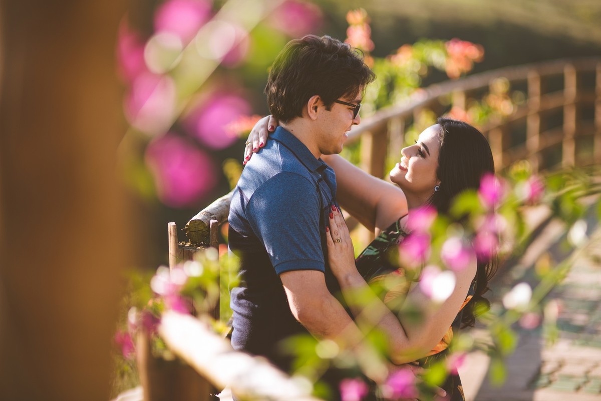 LAÍS E NILTON, PRESIDENTE OLEGÁRIO, POUSADA ANDORINHAS, ENSAIO POUSADA ANDORINHAS PRESIDENTE OLEGÁRIO, LIZANDRO JUNIOR, ENSAIO NAMORANDO, PATOS DE MINAS, PRESIDENTE OLEGÁRIO MG, perau das andorinhas